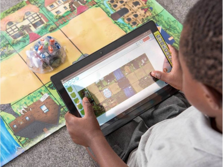 Blue-bot robot educatiu TTS