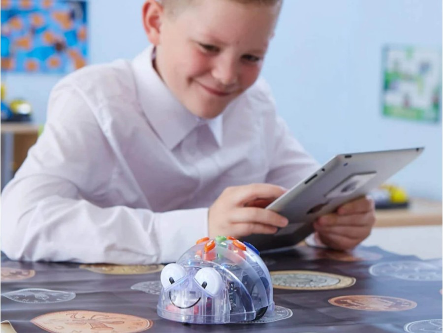 Blue-bot robot educatiu TTS