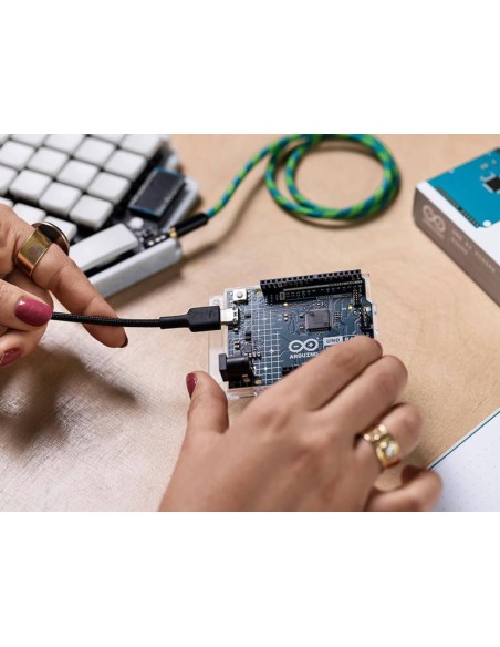 Arduino Uno R4 MINIMA