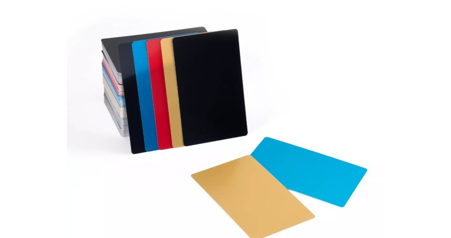 Tarjetas de visita de aluminio multicolor