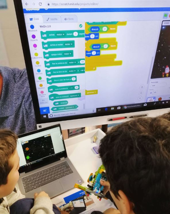 Actividad Scratch 3.0 de LEGO Education ROBOTIX en YoMo 2019